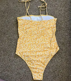 SheIn Floral one piece swimsuit thumbnail 2