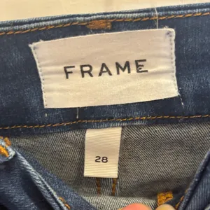 FRAME Le Easy Flare Jeans Raw Hem Medium Wash High Rise Size 27 thumbnail 2