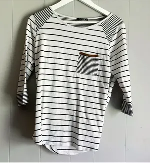 PINK CLOVER Curved Hem 3/4 T-SHIRT Mariniere Striped Pullover M thumbnail 1