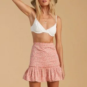 Billabong x Salty Blonde Upside Pink Floral Print Ruffle Linen Mini Skirt‎ thumbnail 2