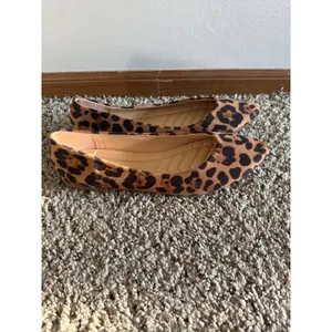 NWOT J. Mark Women's leopard print Pointed Toe Slip-On Flats‎ Size 10 thumbnail 2