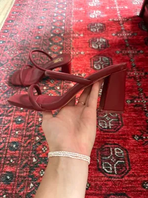 Miss Lola Burgundy Heels thumbnail 2