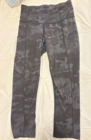 Lululemon Leggings Crop thumbnail 1