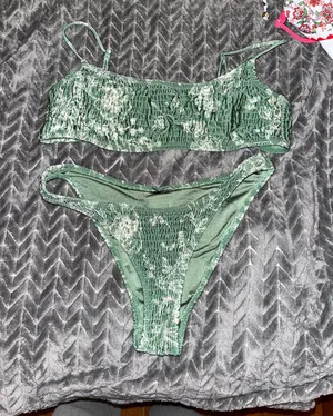 Triangl Bikini Set thumbnail 1