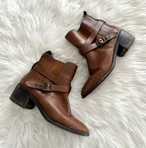Coach Women's Buckle Chelsea Boot Sz 11 thumbnail 1