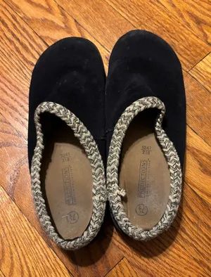 Predictions Blue clogs with braided trim in US 7.5 thumbnail 1