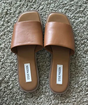 Steve Madden Sandals thumbnail 1