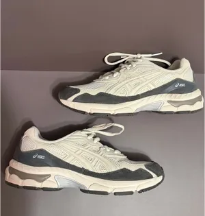 ASICS Gel Shoes thumbnail 2
