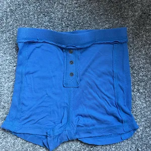 urban outfitters shorts thumbnail 1