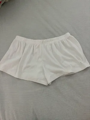 Brandy Melville shorts thumbnail 2