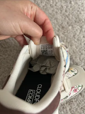 Adidas *Farm Rio sneakers. Size 7 thumbnail 8