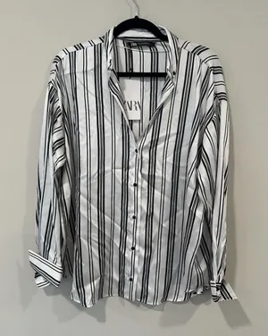 NWT Zara Women Striped Silky Button Down Shirt Long Sleeve Size Large 2498 thumbnail 1