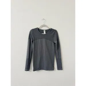 Fabletics Musetta Seamless Long Sleeve Performance Top Gray Size Small thumbnail 2