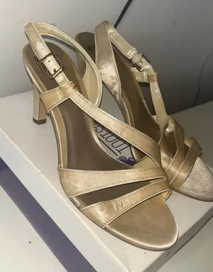 Mootsies Tootsies Vintage Phantom Champagne Strappy Leather Slingback Heels thumbnail 1