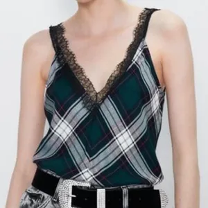 ✨ ZARA plaid lace cami tank top green✨ thumbnail 2