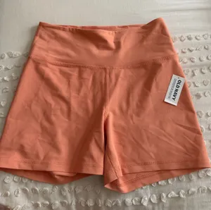 Old Navy Biker Shorts Active thumbnail 1
