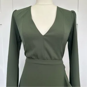 Ali & Jay Green Wrap Dress thumbnail 4