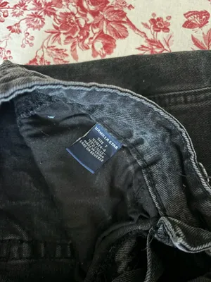 black jean shorts Size M thumbnail 3