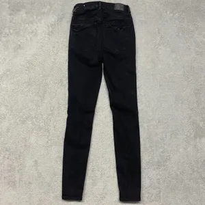 American‎ Eagle Jeans Womens 2 Black Wash High Rise Jegging Ripped Distressed thumbnail 11