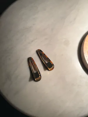 Hair Clips Brown thumbnail 4