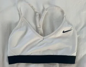 Sports Bra thumbnail 1