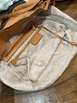 Michael Kors Cognac Leather Shoulder Bag with Gold Chain​ thumbnail 10