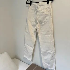 AGOLDE White Jeans thumbnail 6