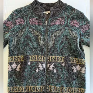 Gimmicks by BKE Women’s Sweater thumbnail 2