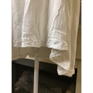 POL White Embroidered Babydoll Top Flutter Sleeve Keyhole‎ Back MFT770 Small thumbnail 3