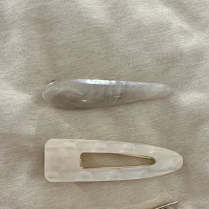 Set of Tortoise and Marble Hair Clips thumbnail 2