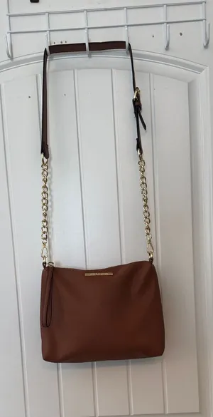 Steve Madden Brown Leather Crossbody Bag with Gold Chain thumbnail 1