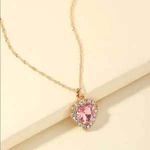 Gorgeous Pink Crystal Jewel Bling Heart Pendant Charm gold twist Chain necklace thumbnail 4