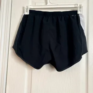 Nike Dri-FIT Tempo Running Shorts small thumbnail 2