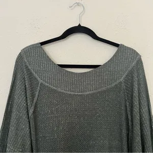 We The Free Free People Westend Thermal Waffle Top Size Large in Green thumbnail 4