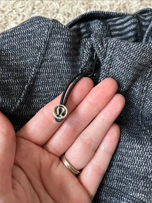 lululemon athletica Define Jacket in Heathered Gray - Size 2/4 thumbnail 3