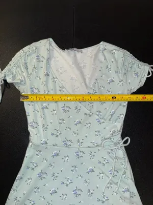 Hollister Floral Wrap Dress‎ Size S thumbnail 5