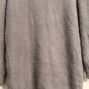 Oversized Cozy Gray Women's Sweater thumbnail 3