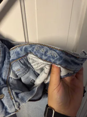 American Eagle Outfitters Women’s Mom Jeans light wash high rise stretch size 0 thumbnail 8