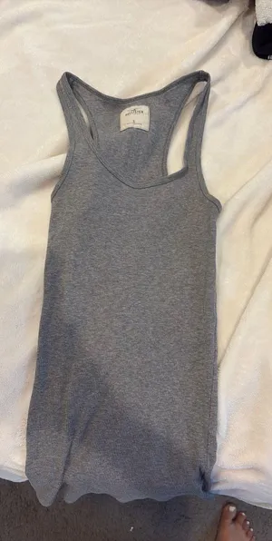 Hollister Shirts thumbnail 1