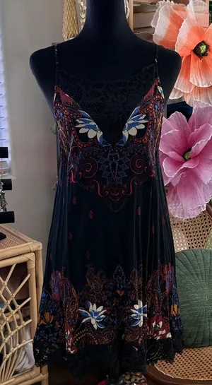 Free People Intimately Who’s Sorry Now Black Floral Lace Boho Mini Slip Dress thumbnail 1