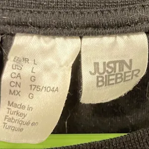 Justin Bieber concert shirt! Black Justin Bieber team Bieber 2017 stadium tour thumbnail 2