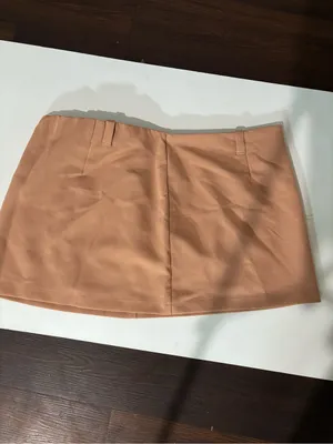 Abercrombie & Fitch Peach-Tone Women's Skort thumbnail 2