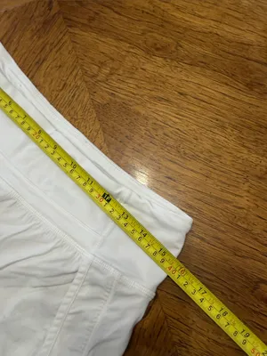 Lululemon Hotty Shorts thumbnail 3
