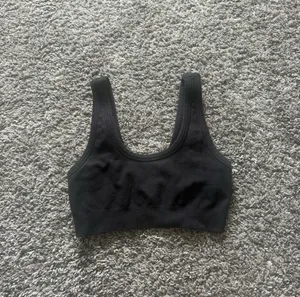 ALO Yoga Black Seamless Scoop-Back Sports Bra thumbnail 2