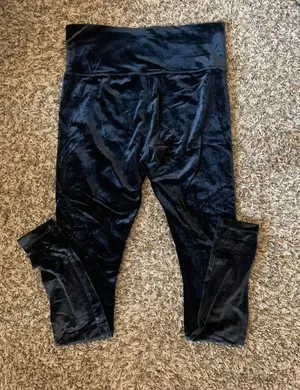 Athleta Elation Velvet Tight Black Medium thumbnail 6