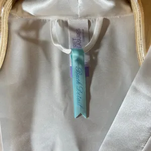 1003 | NWT‎ Secret Treasures Bride Embroidered Satin Robe Cream Womens XL thumbnail 5