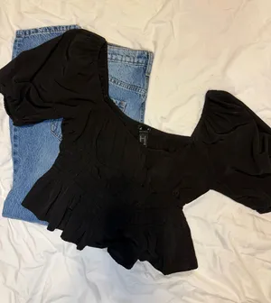 Forever 21 Black top thumbnail 1