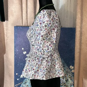 Size M Floral Cropped Blouse thumbnail 4