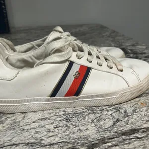 Tommy Hilfiger White Sneakers with Red and Blue Stripes thumbnail 5