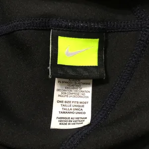 Nike NSW Tech Cuffed Beanie  thumbnail 5